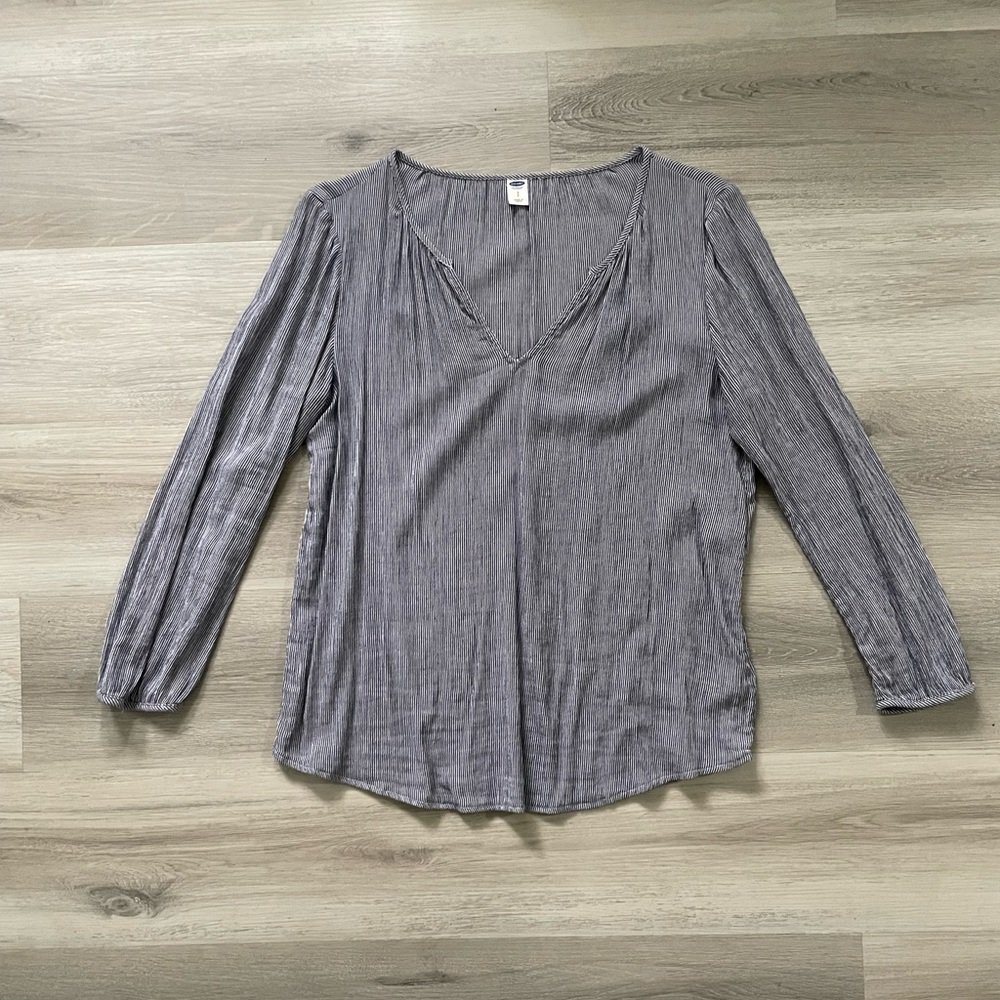 Old Navy Women’s Navy striped Blouse